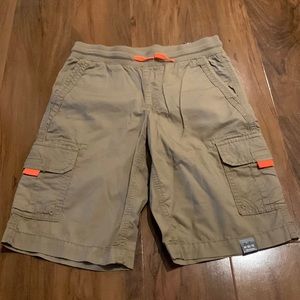 Boys NWT Urban Pipeline M 10/12 khaki tan cargo shorts